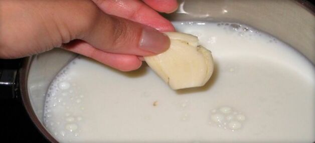 garlic with milk against parasites in the body